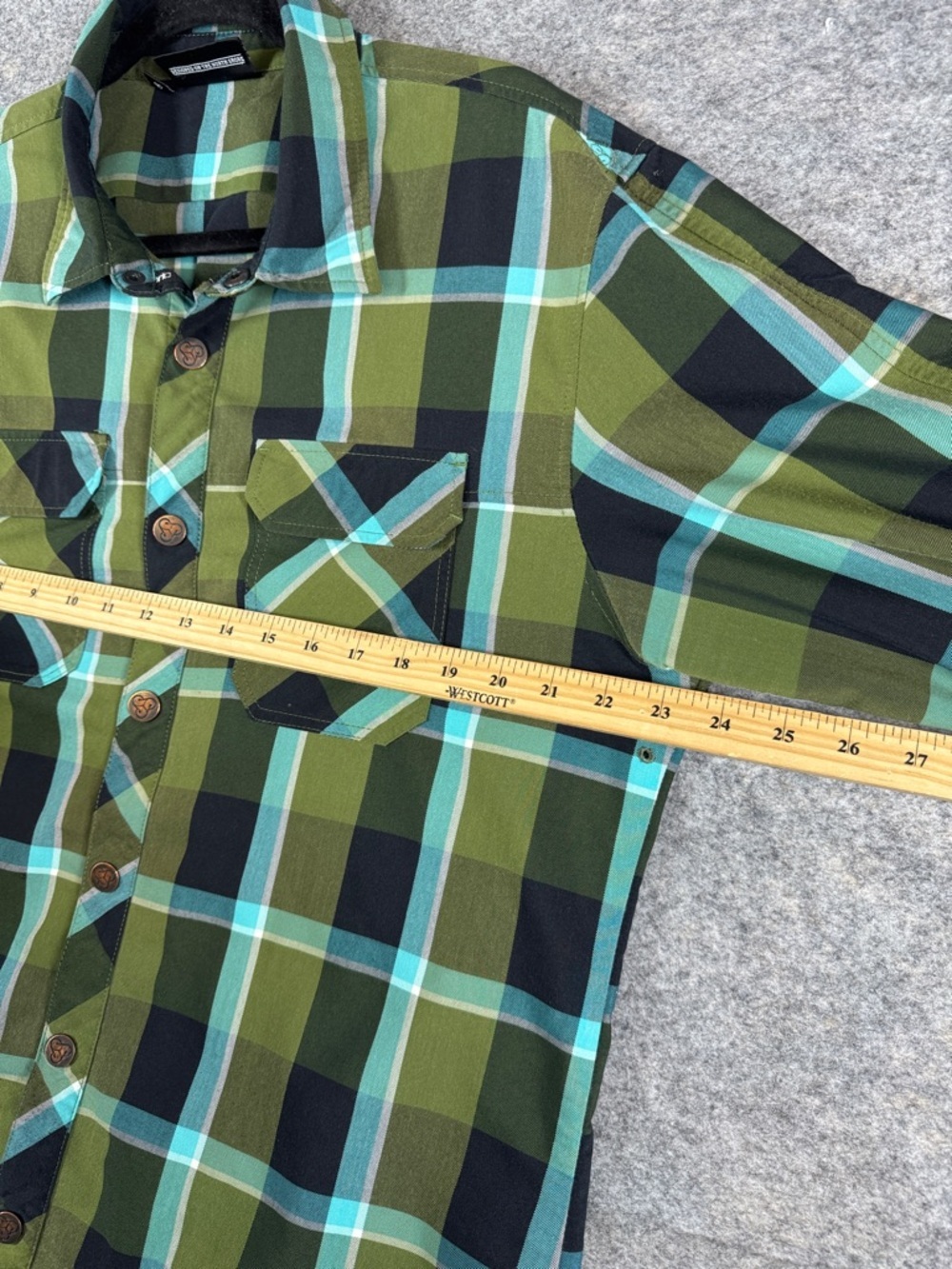 Sombrio Green Black Plaid Flannel Button Up Shirt Size XL Outdoor Casual Utility - Picture 8 of 14